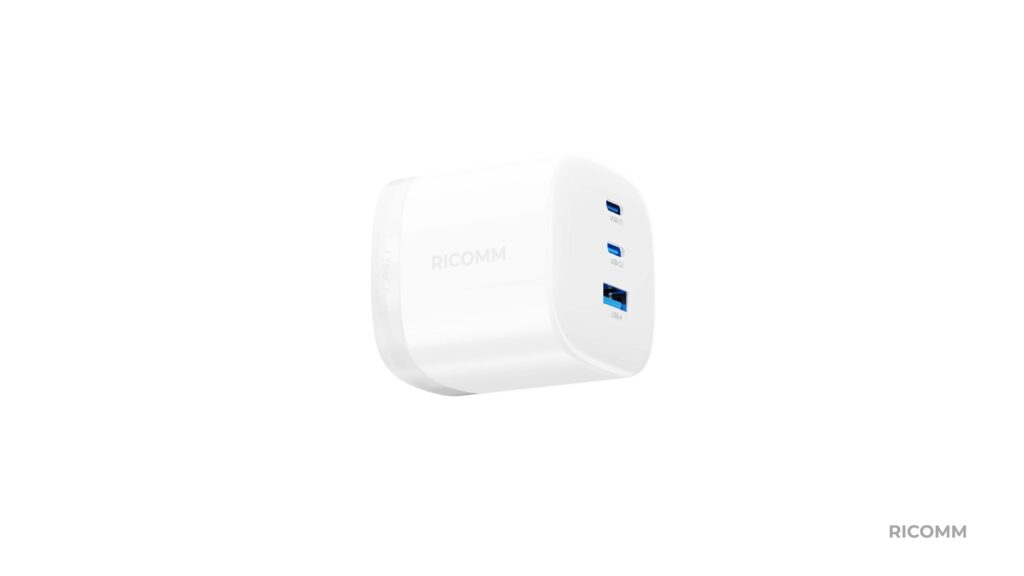 ricomm Rotating Multi-Country Pins charger