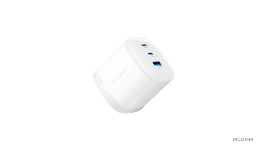 ricomm Rotating Multi-Country Pins charger